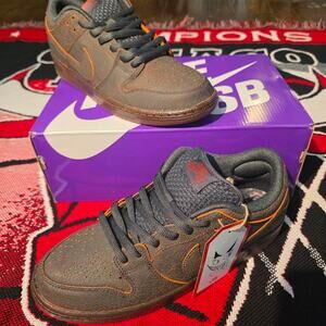 Dead Stock Nike SB Krampus Dunks